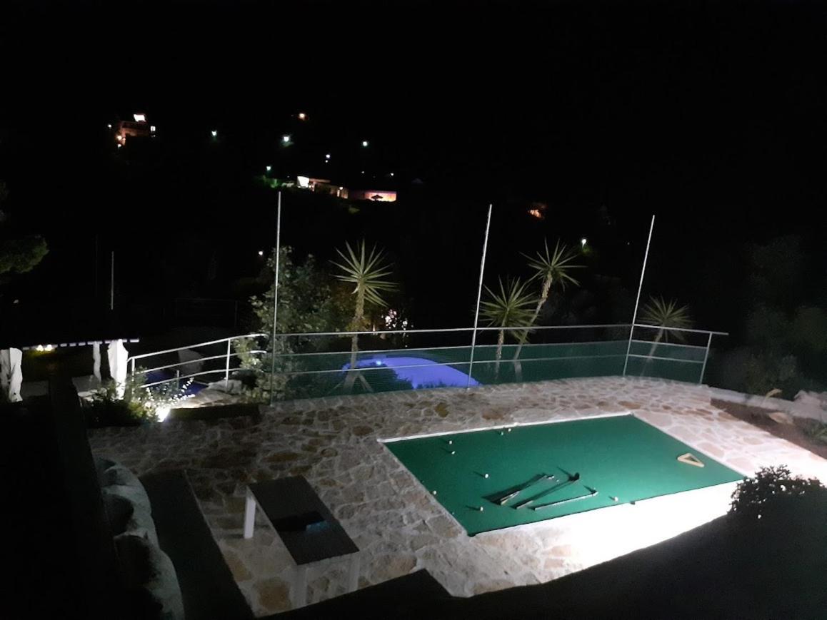 Relax Tiny Villas 40 Meters Of The Beach Zrnovo المظهر الخارجي الصورة