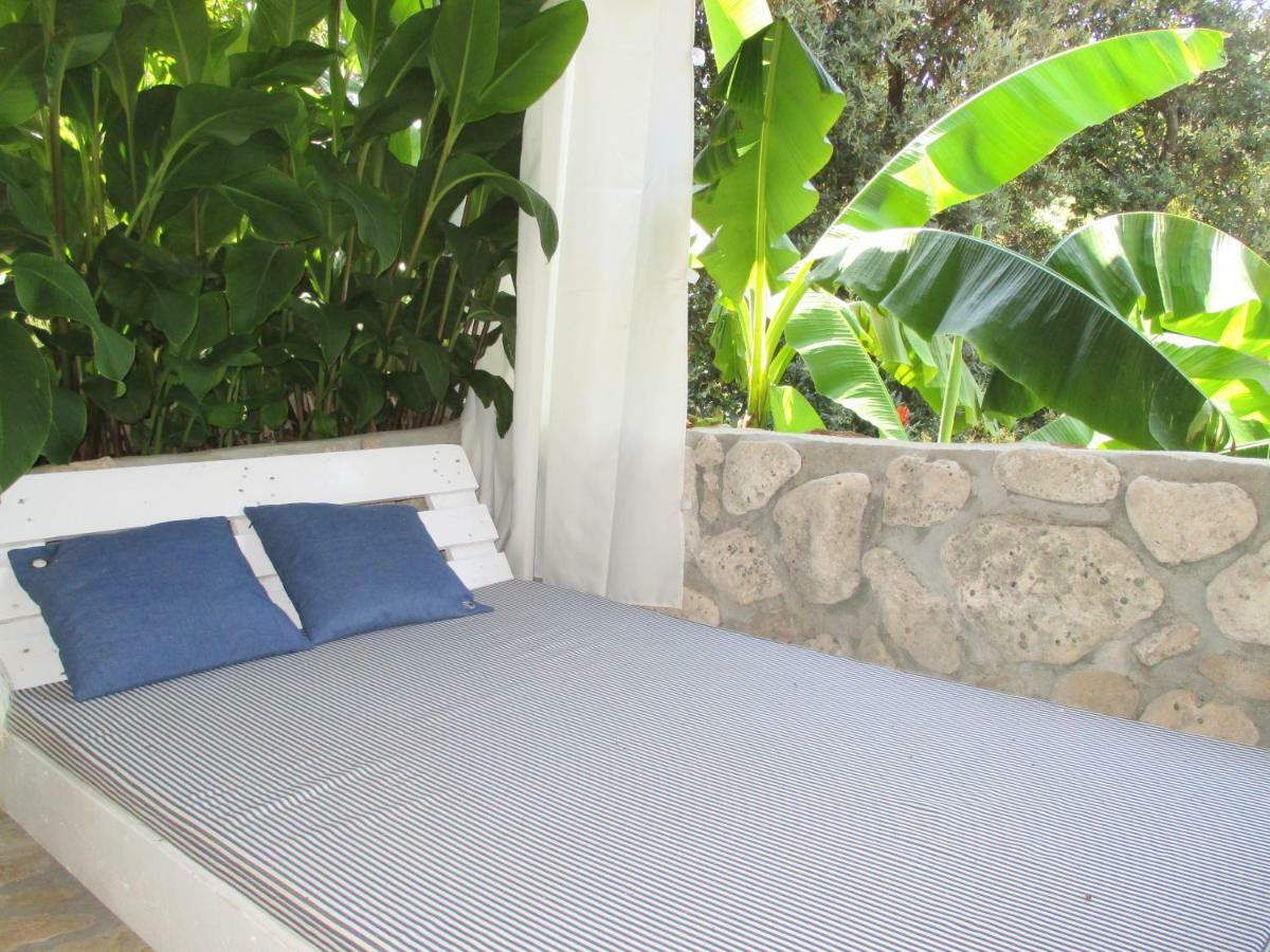 Relax Tiny Villas 40 Meters Of The Beach Zrnovo المظهر الخارجي الصورة