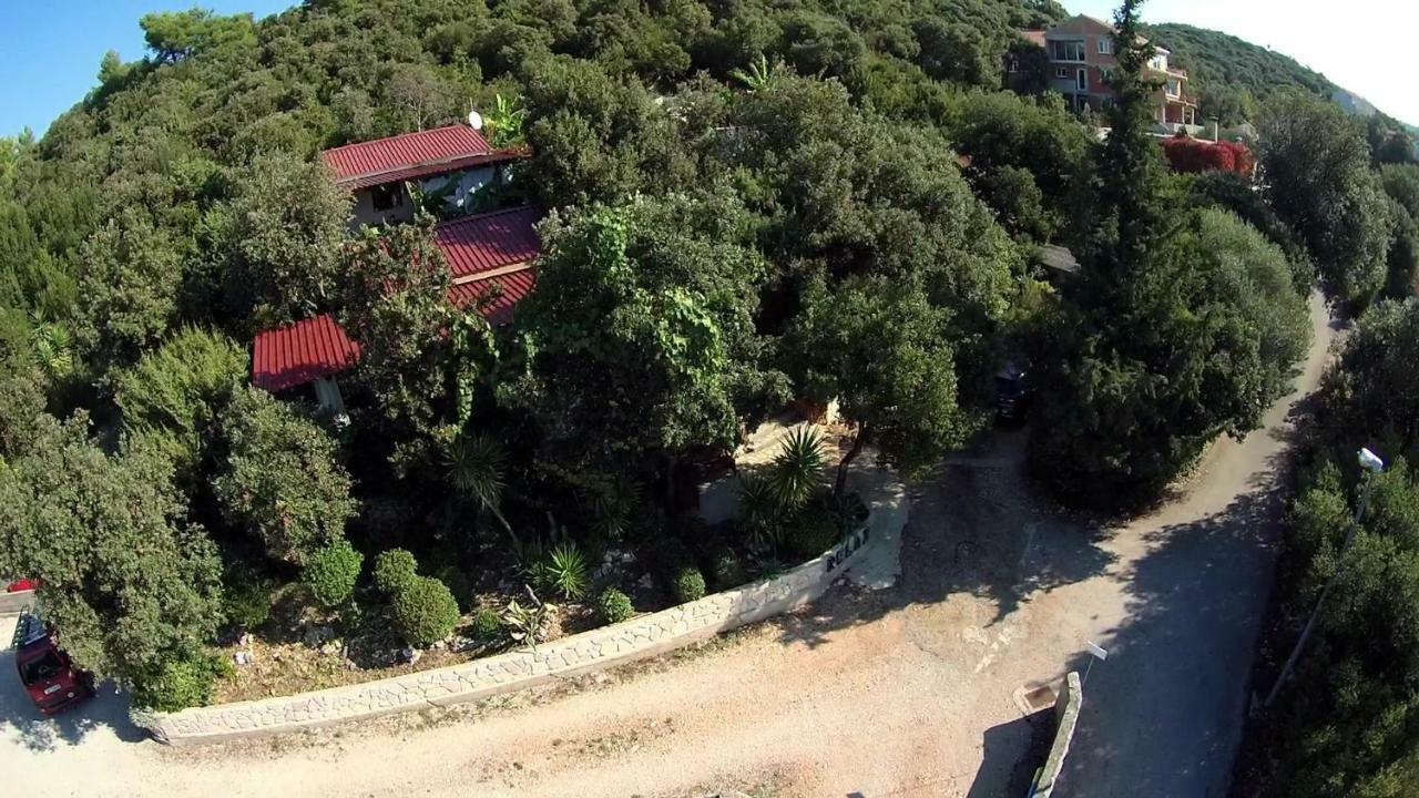 Relax Tiny Villas 40 Meters Of The Beach Zrnovo المظهر الخارجي الصورة
