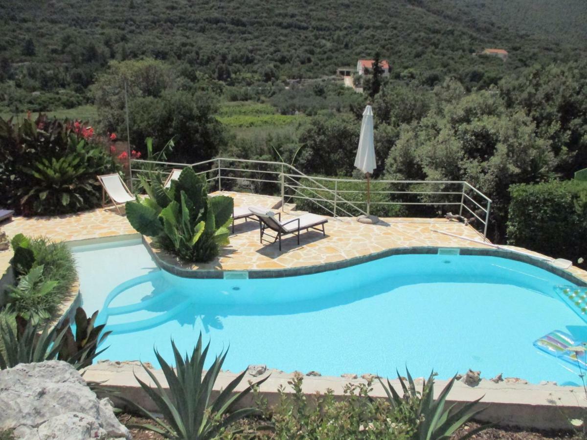 Relax Tiny Villas 40 Meters Of The Beach Zrnovo المظهر الخارجي الصورة