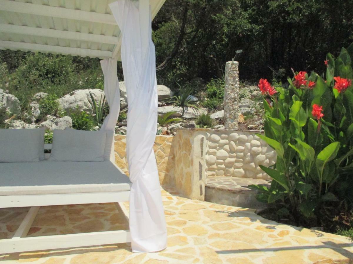 Relax Tiny Villas 40 Meters Of The Beach Zrnovo المظهر الخارجي الصورة